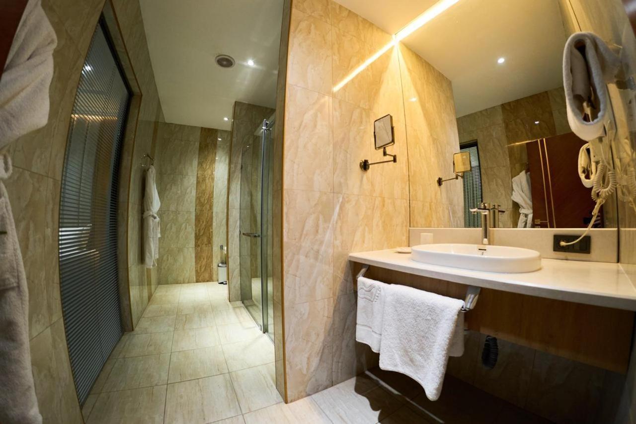 Edem Hotel Turkistan Habitación foto